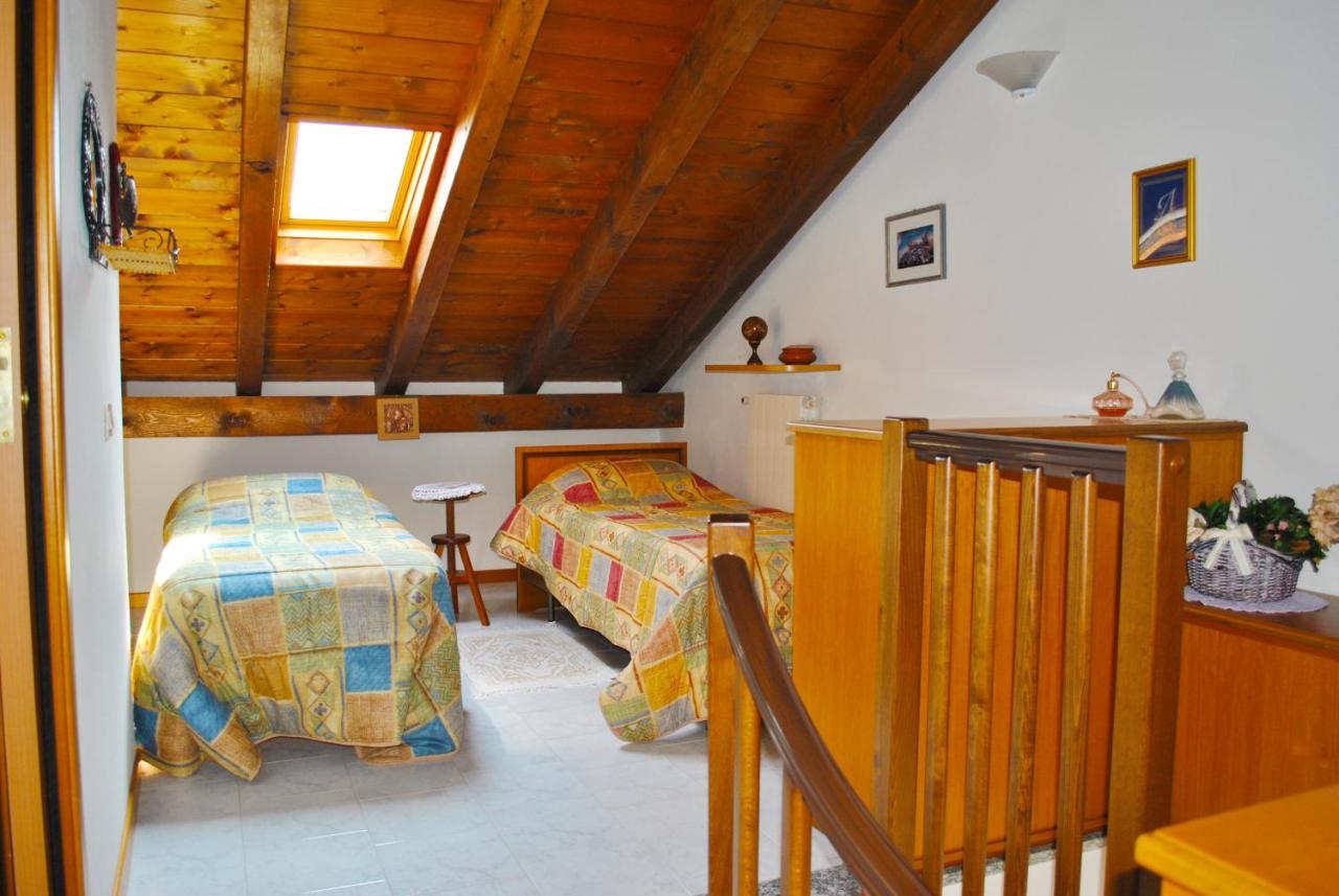 Ferienwohnung Loft With Big Terrace Lake View Sala Comacina Exterior foto