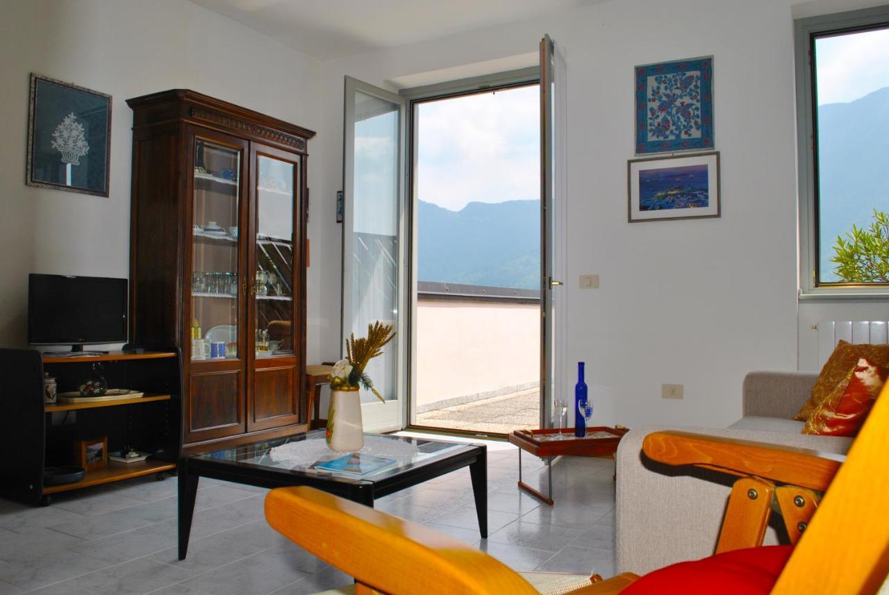 Ferienwohnung Loft With Big Terrace Lake View Sala Comacina Exterior foto