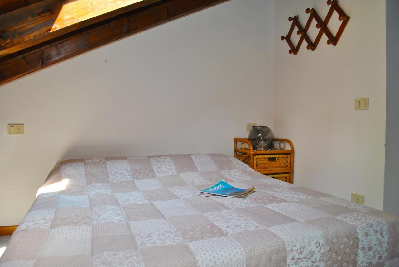 Ferienwohnung Loft With Big Terrace Lake View Sala Comacina Exterior foto